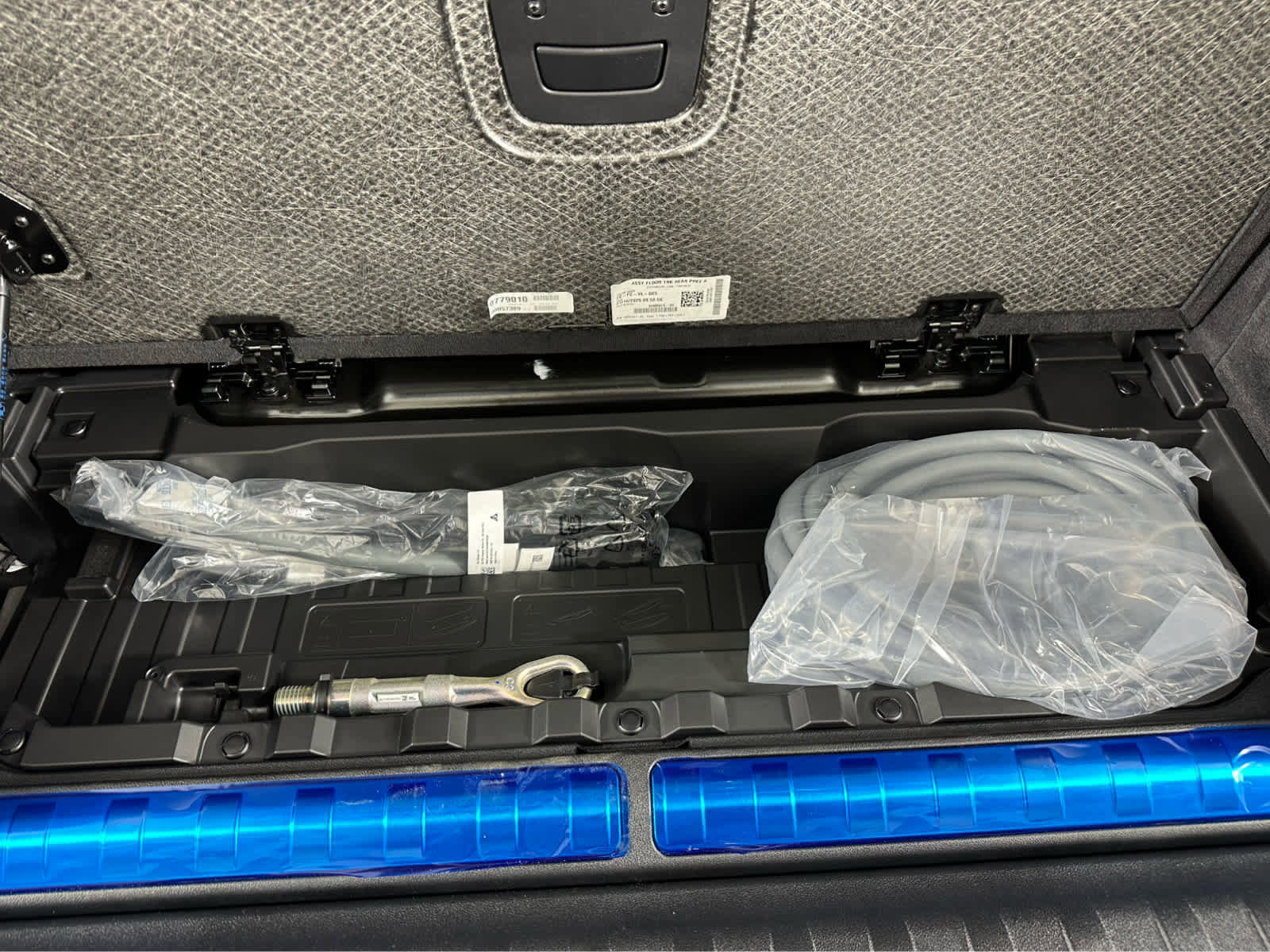 New 2026 BMW X5 xDrive50e w/ M Sport Package image 18