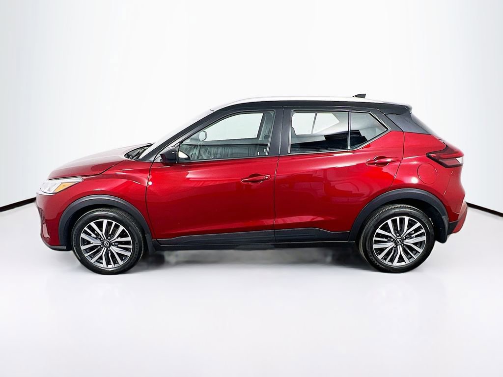 Used 2024 Nissan Kicks SV image 4