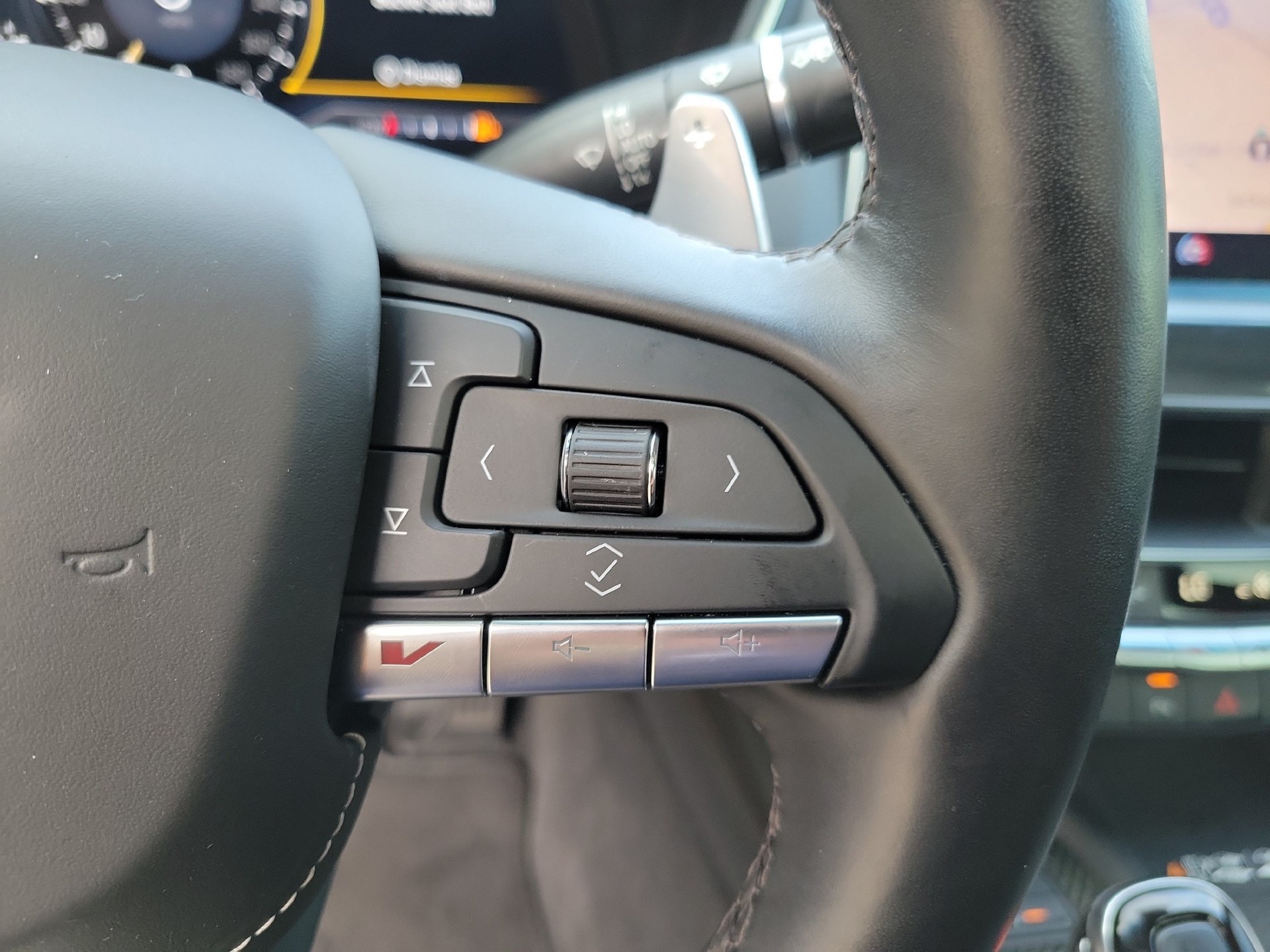 Used 2022 Cadillac CT5 V w/ Premium Package RWD image 34