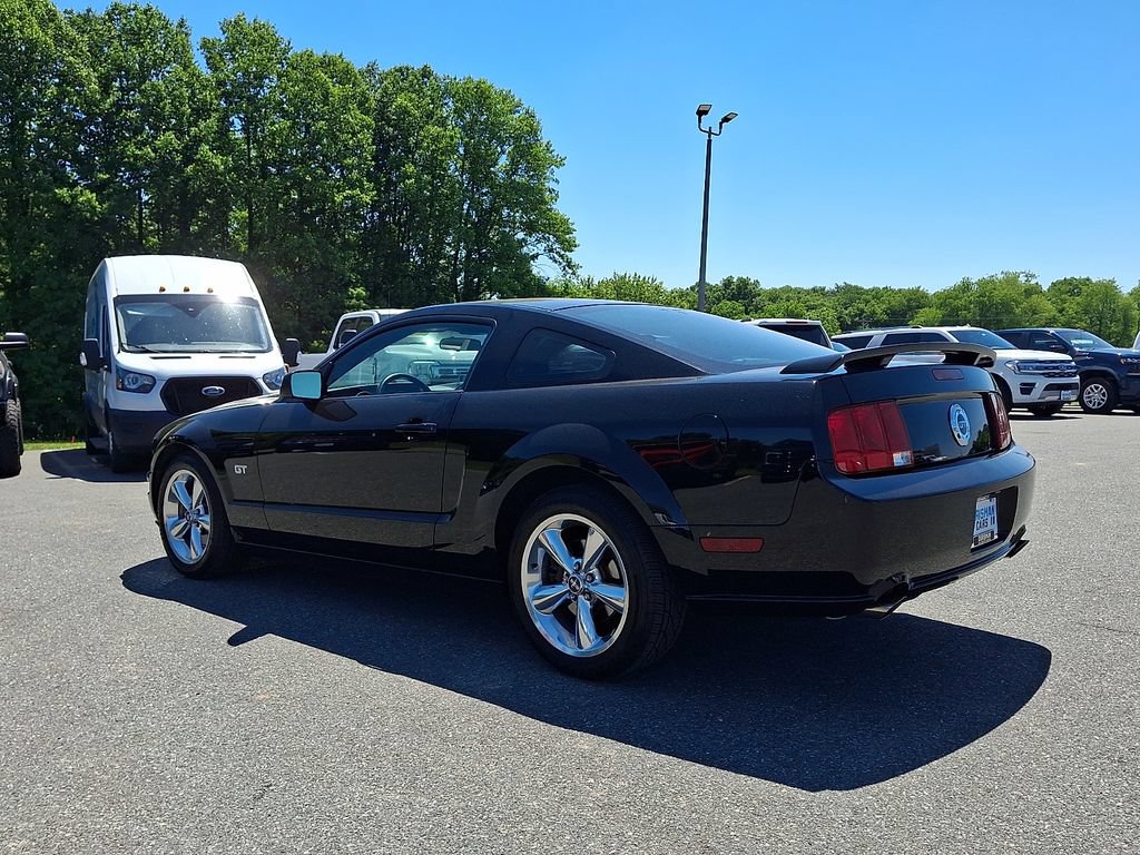 Used 2008 Ford Mustang GT Premium RWD image 4