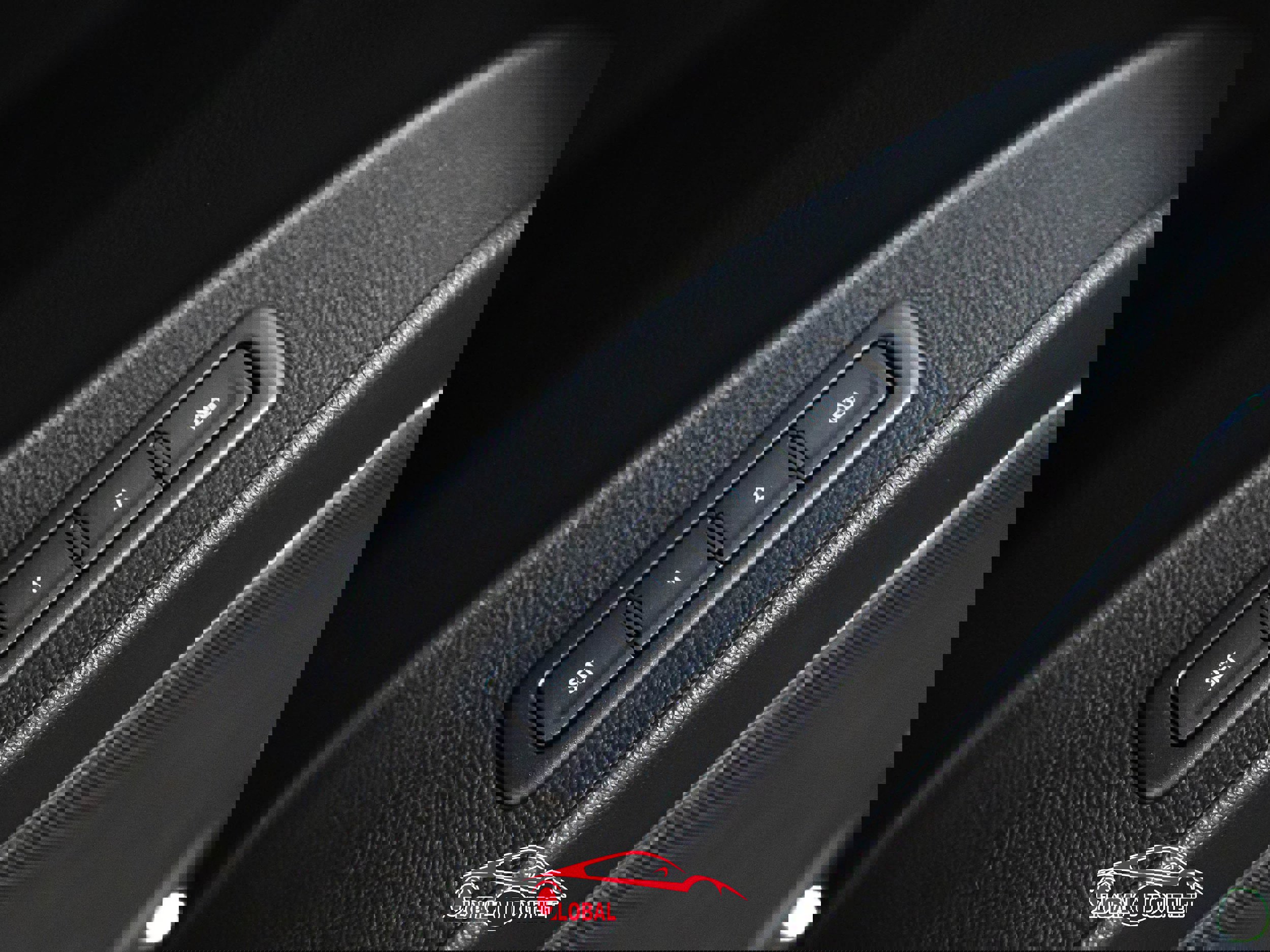 Used 2019 GMC Yukon XL Denali w/ Denali Ultimate Package image 41