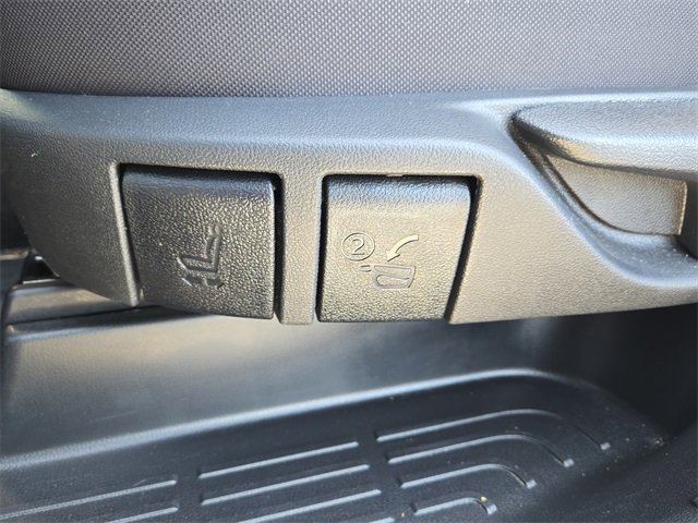 Used 2024 Toyota Highlander LE image 45