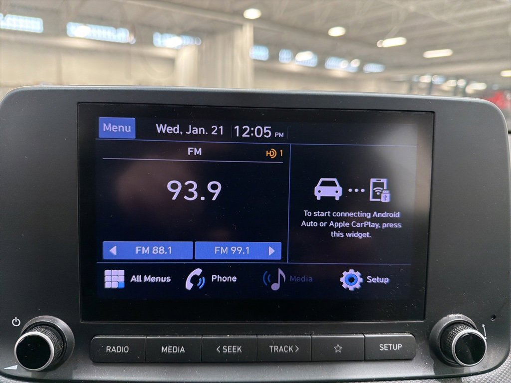 Used 2022 Hyundai Kona SE image 16