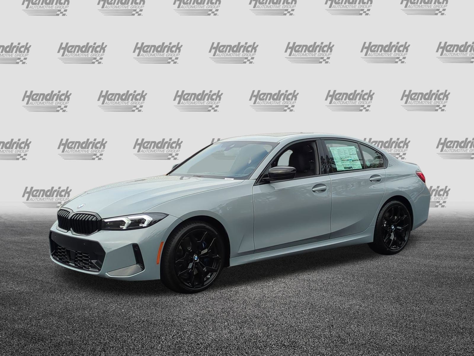 Used 2026 BMW 330i Sedan w/ M Sport Package RWD image 5