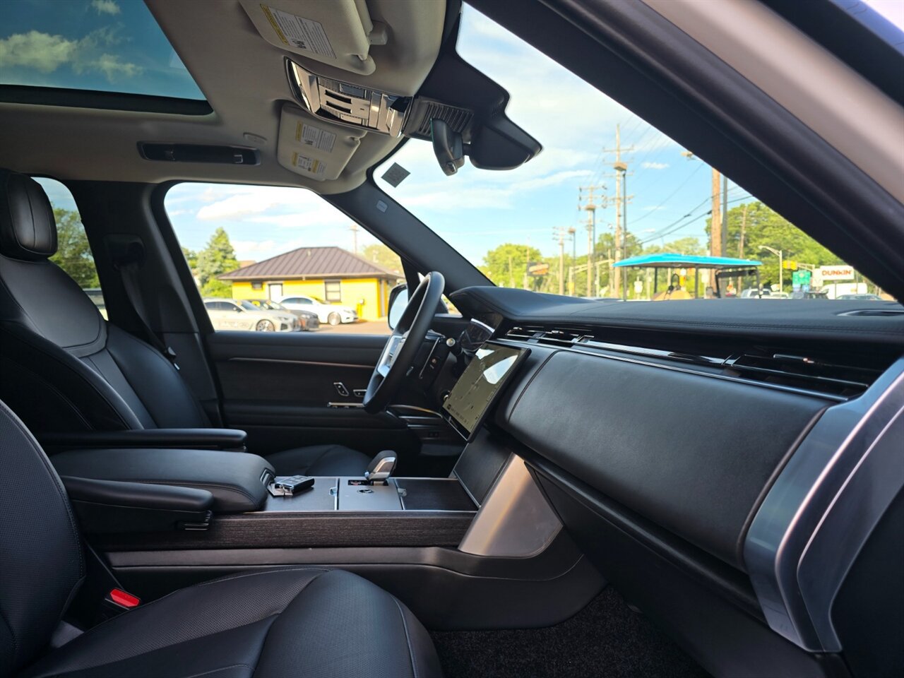 Used 2024 Land Rover Range Rover SE AWD/4WD image 21