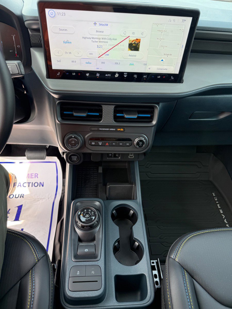 New 2025 Ford Maverick Lobo image 25