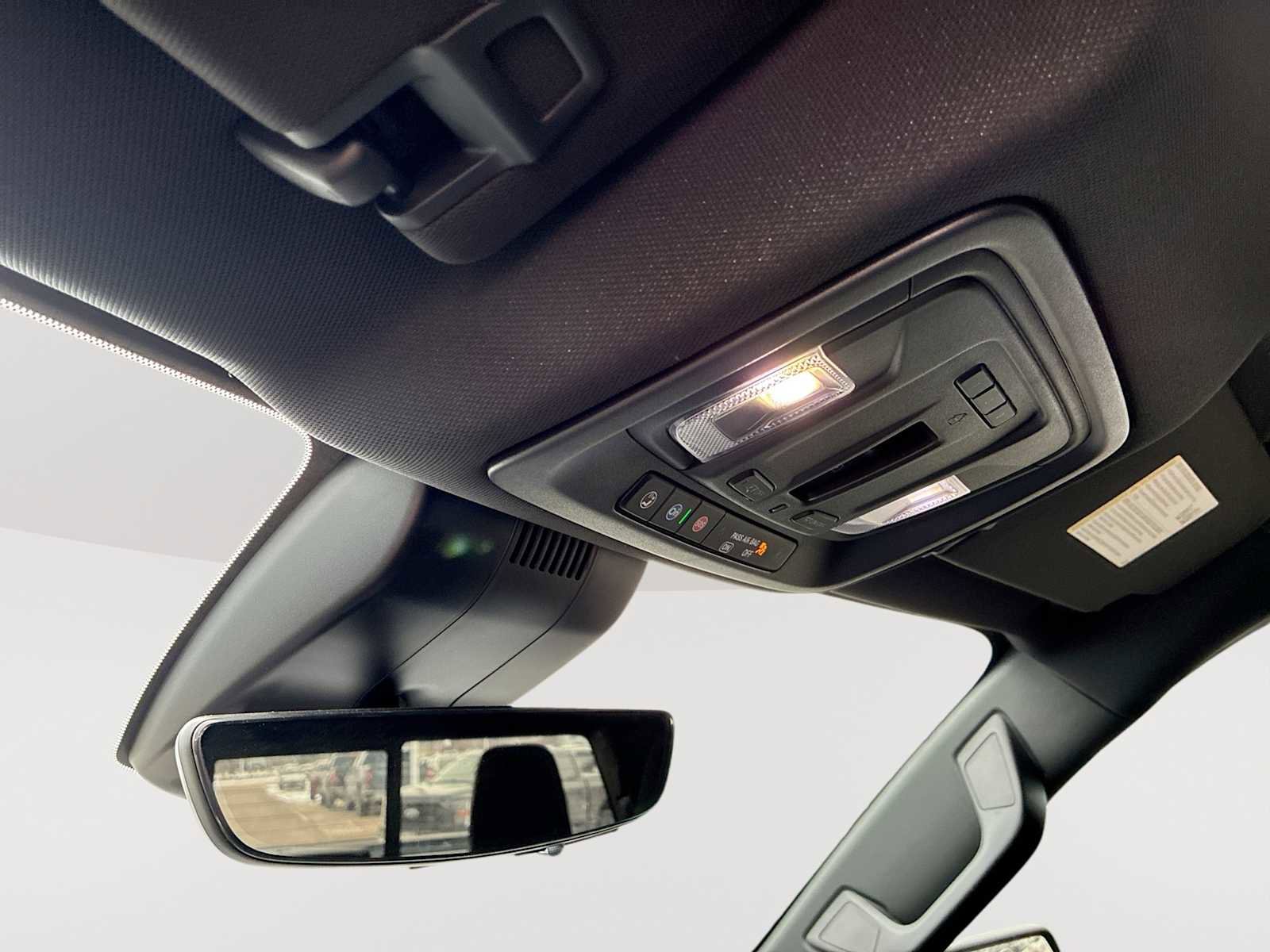 Certified 2022 Chevrolet Silverado 1500 High Country w/ Technology Package image 40