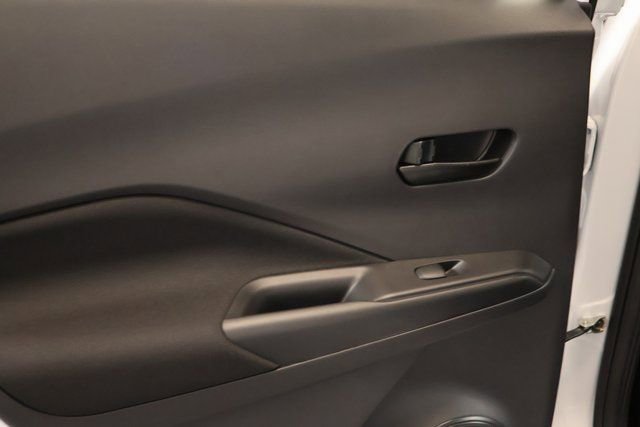 New 2025 Nissan Kicks Play S image 21