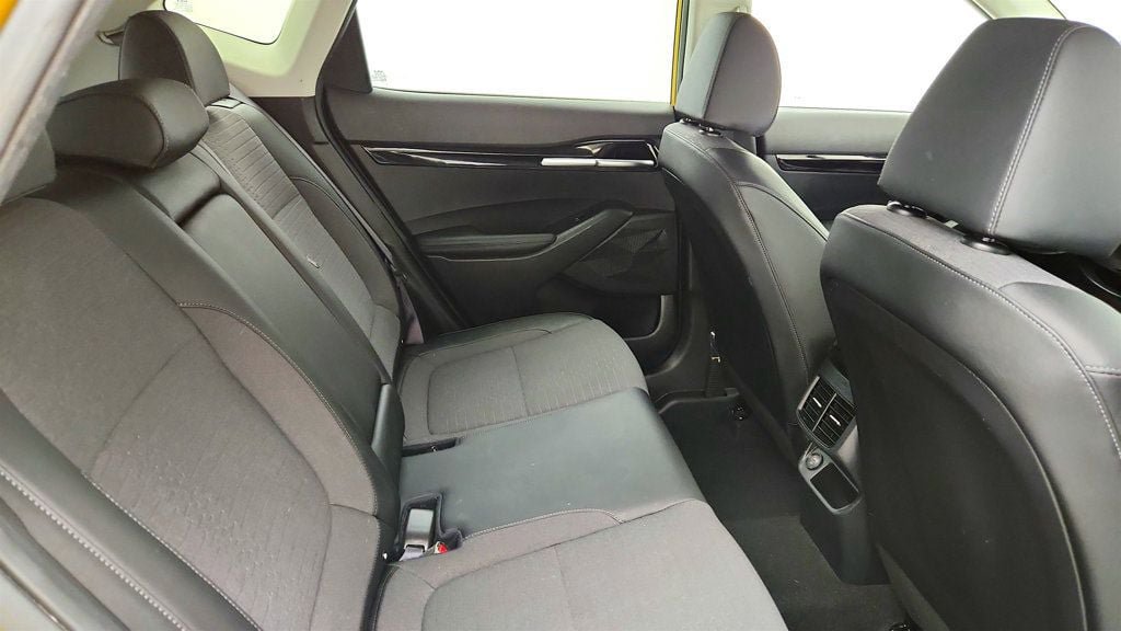 Used 2023 Kia Seltos S w/ Navigation Package AWD/4WD image 22