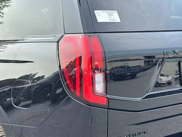 New 2027 Ford Expedition Platinum w/ Stealth Appearance Package AWD/4WD image 9