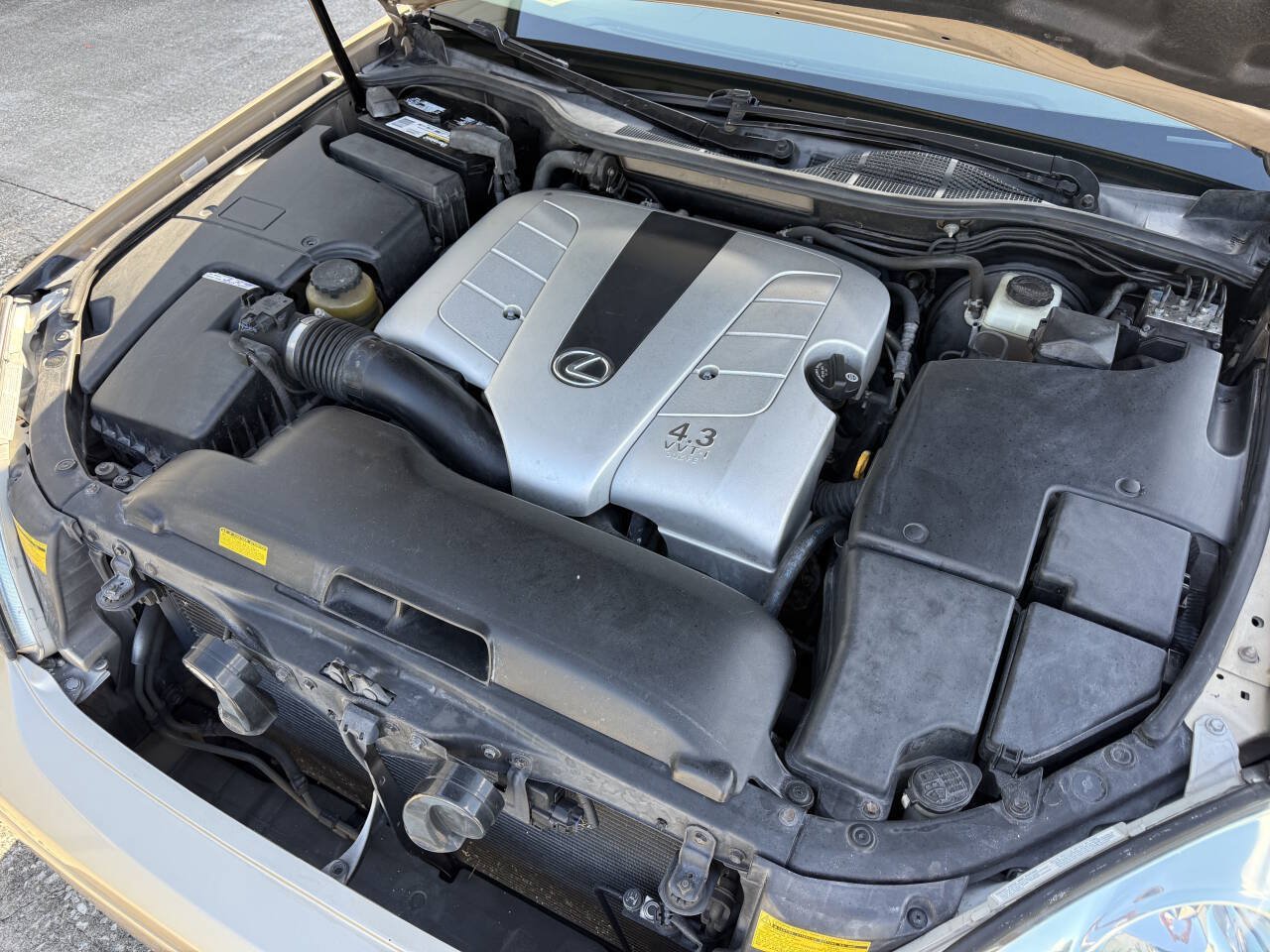 Used 2002 Lexus LS 430 RWD image 21