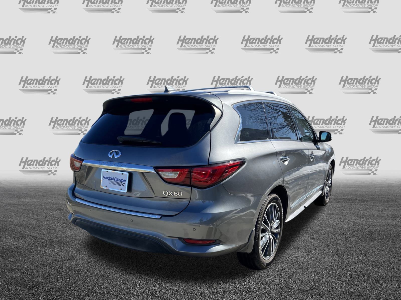 Used 2017 INFINITI QX60 AWD Hybrid image 11
