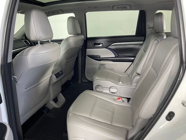 Used 2017 Toyota Highlander Limited Platinum w/ Protection Package #3 AWD/4WD image 18