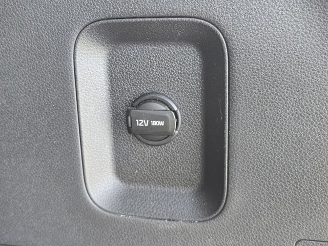 Certified 2022 Kia Carnival LX FWD image 15