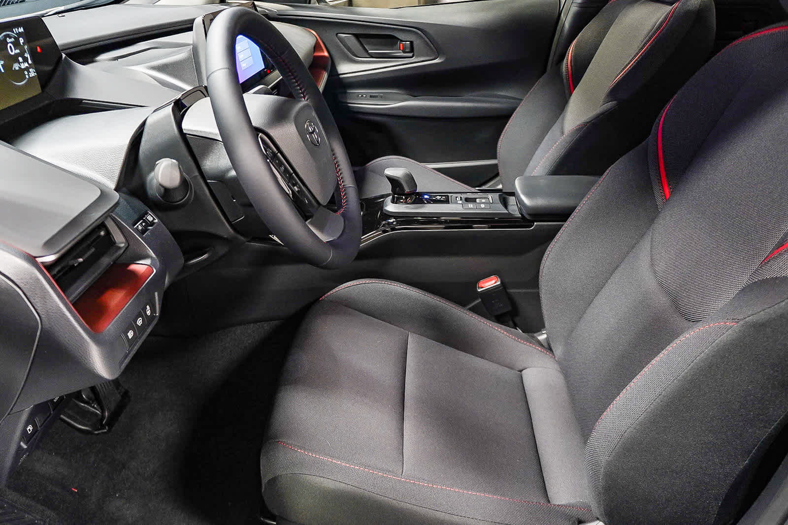 New 2026 Toyota Prius SE image 17