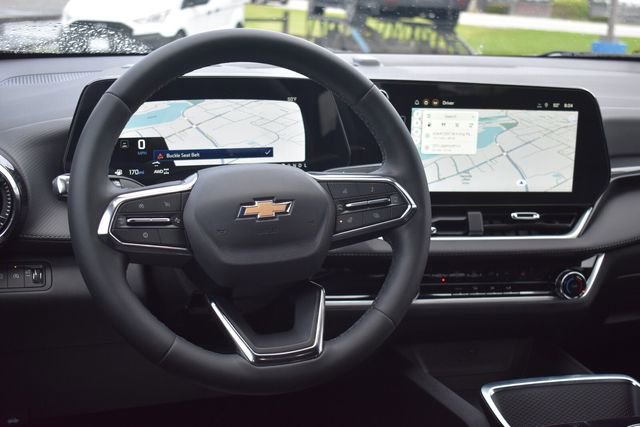 Used 2026 Chevrolet Equinox LT AWD/4WD image 19