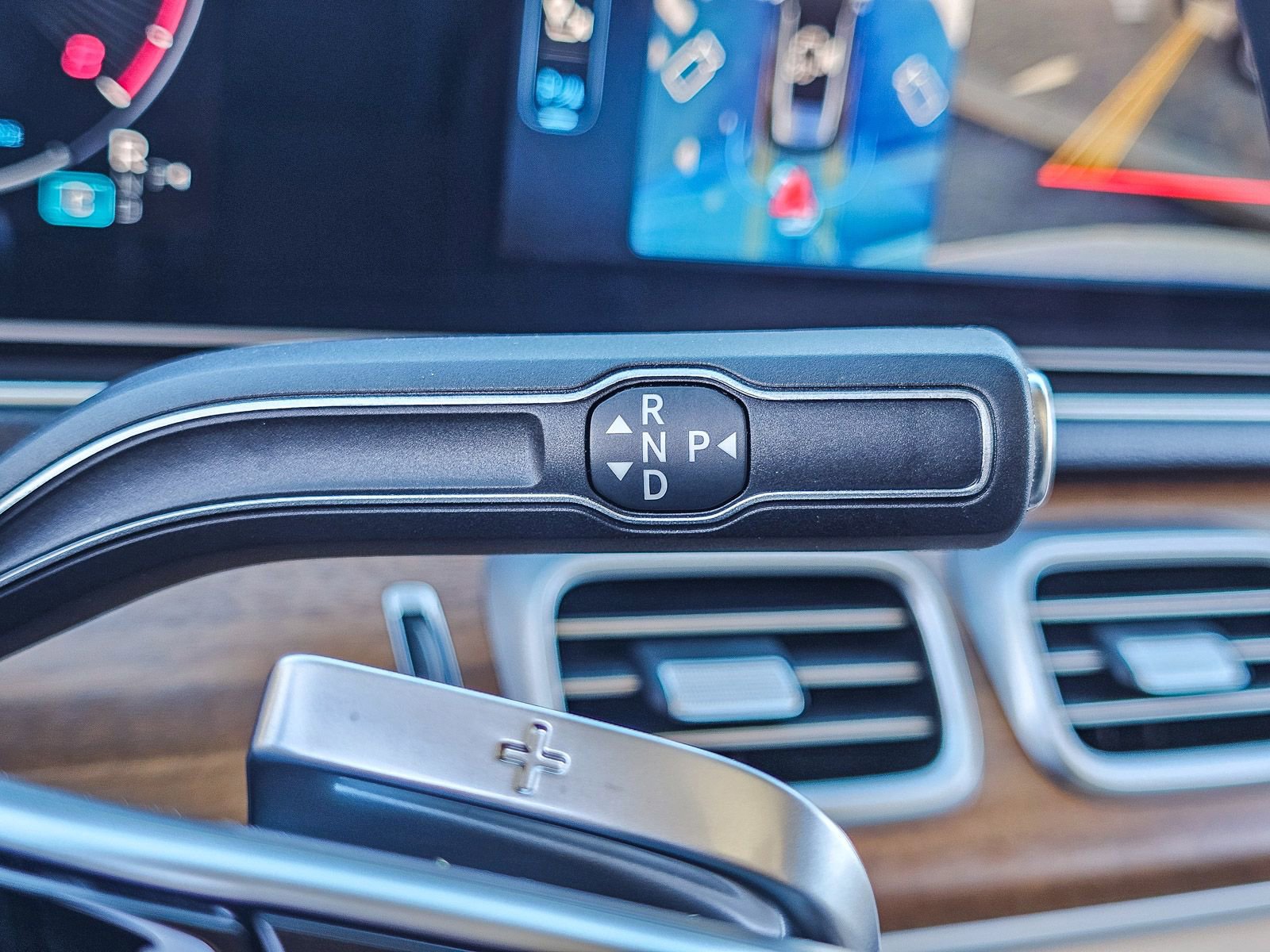 Certified 2025 Mercedes-Benz GLE 350 4MATIC image 26