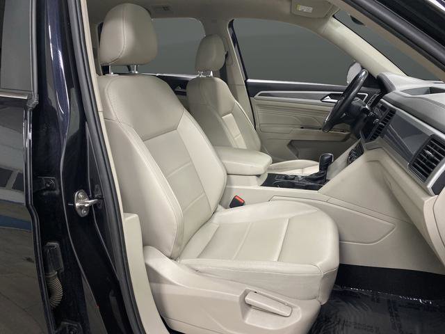 Used 2021 Volkswagen Atlas SE w/ Panoramic Sunroof Package image 28