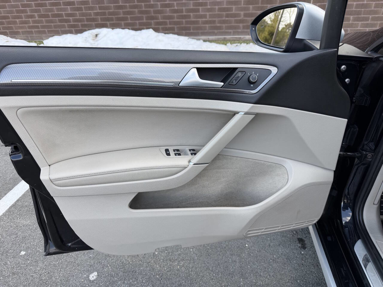 Used 2019 Volkswagen Golf Alltrack S image 12