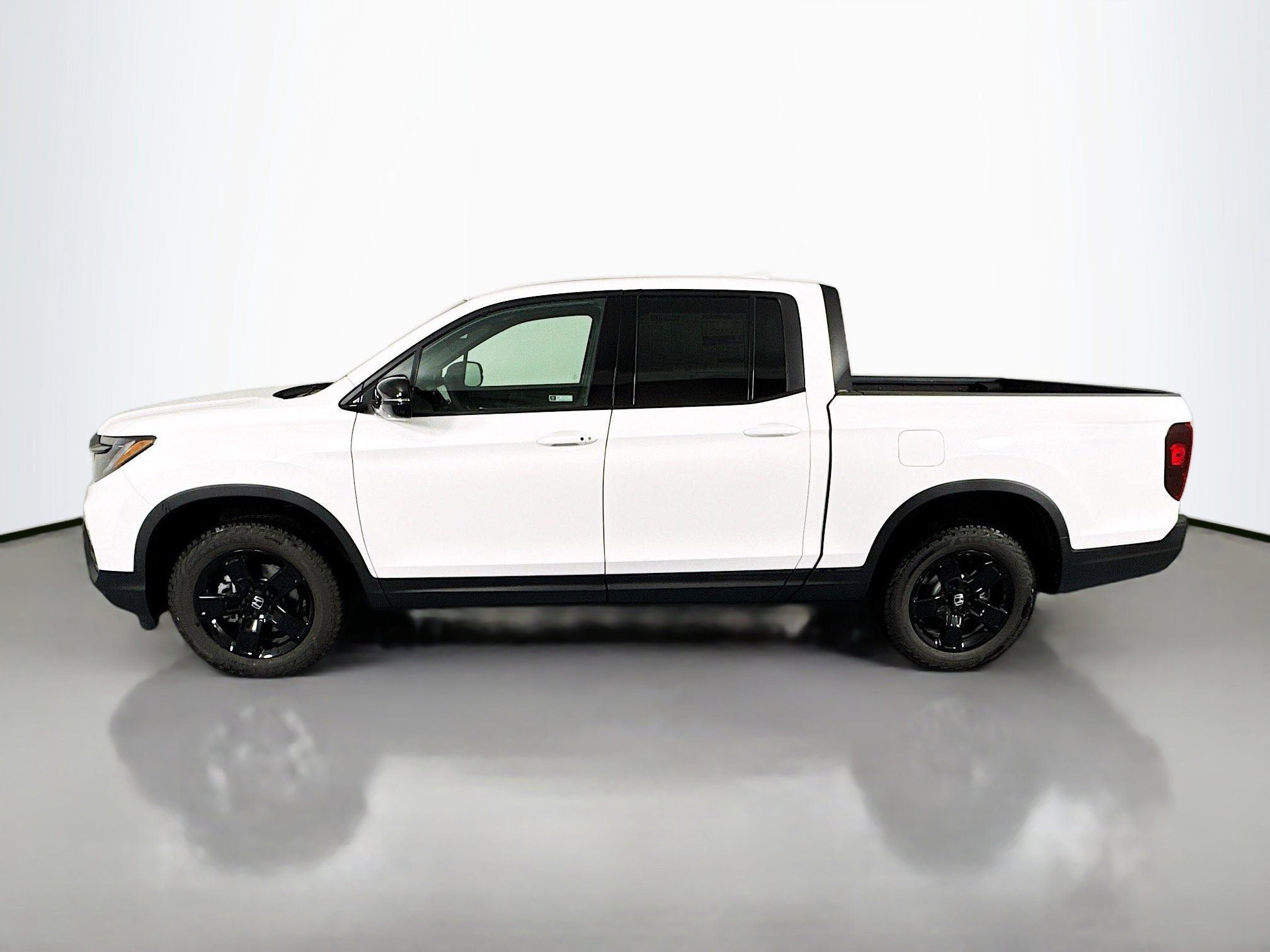 New 2026 Honda Ridgeline Black Edition image 8