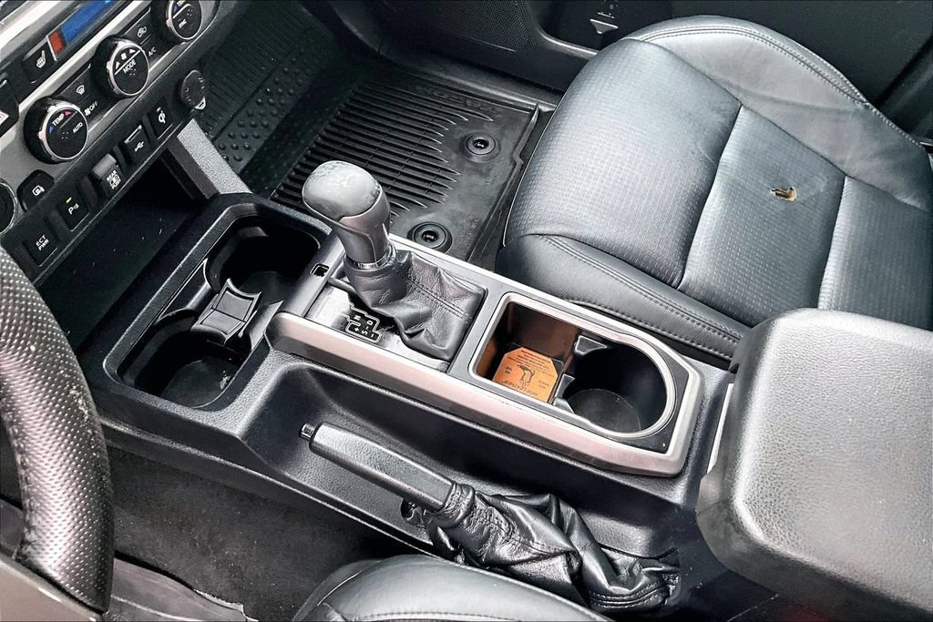 Used 2023 Toyota Tacoma Limited w/ Nightshade Package AWD/4WD image 15