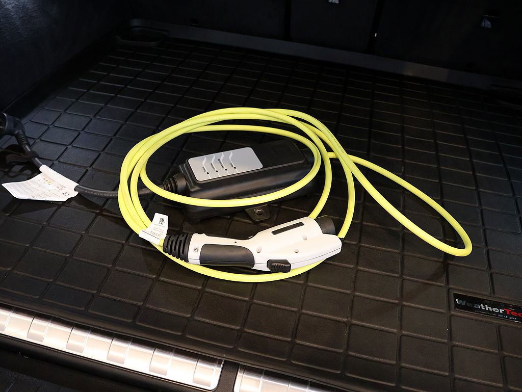 Used 2023 BMW X5 xDrive45e w/ Executive Package image 54