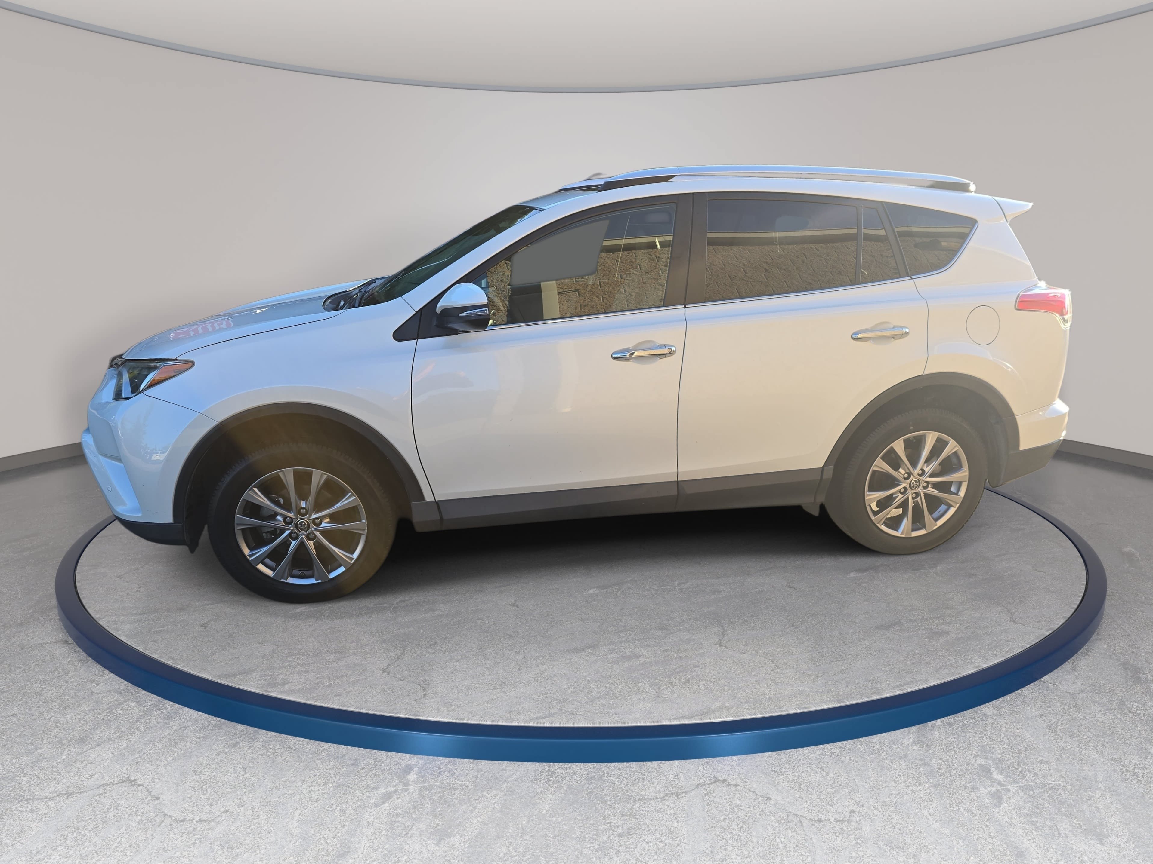 Used 2016 Toyota RAV4 Limited FWD image 8