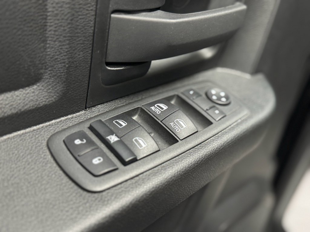 Used 2022 RAM 3500 Tradesman image 15