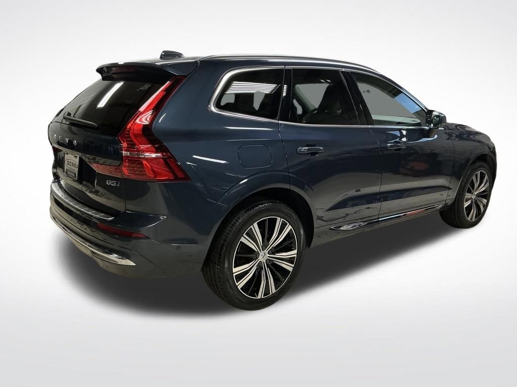 Used 2023 Volvo XC60 B5 Plus w/ Climate Package image 9