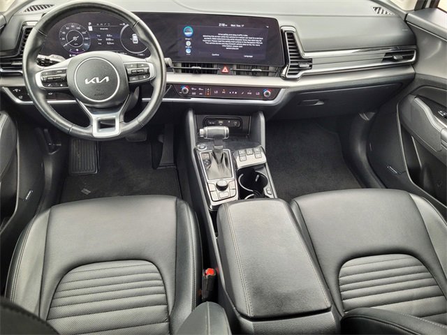 Used 2025 Kia Sportage SX image 12