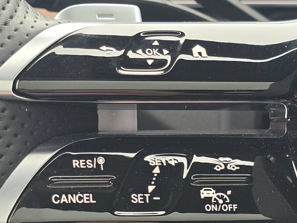 Used 2026 Mercedes-Benz GLC 300 4MATIC image 36