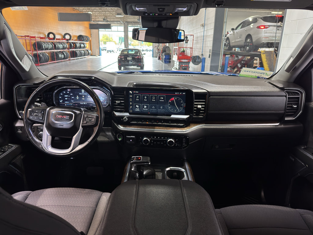 Used 2024 GMC Sierra 1500 Elevation w/ Preferred Package AWD/4WD image 16