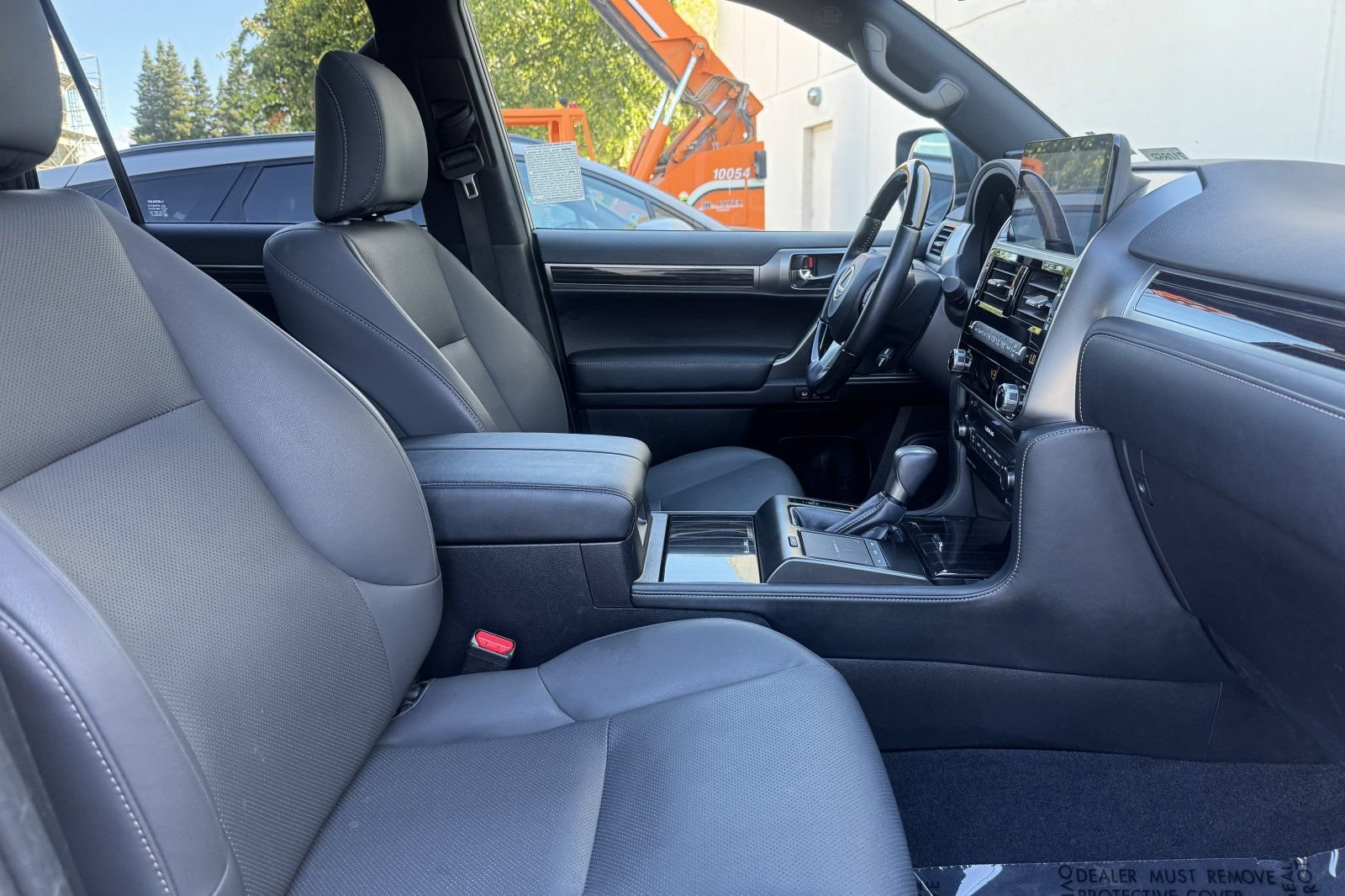 Used 2023 Lexus GX 460 Premium w/ Premium Package AWD/4WD image 16