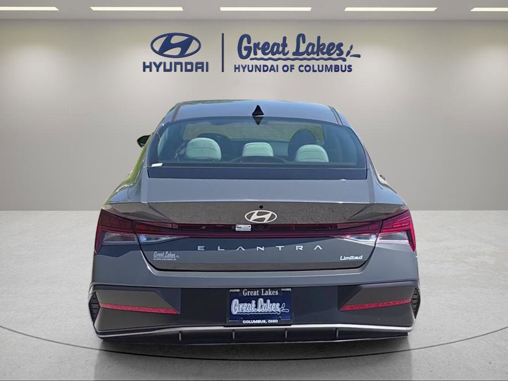 New 2026 Hyundai Elantra Limited FWD image 4