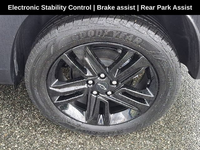 Used 2024 Chevrolet Trax ACTIV w/ Sunroof Package FWD image 15