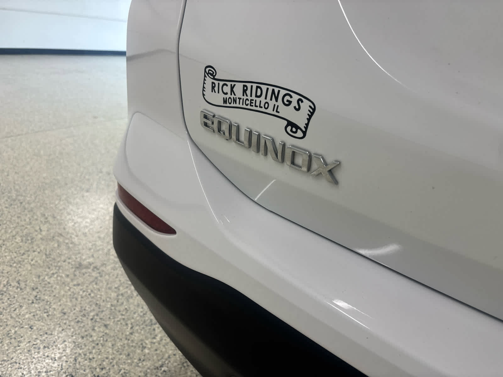 Used 2023 Chevrolet Equinox LT image 14