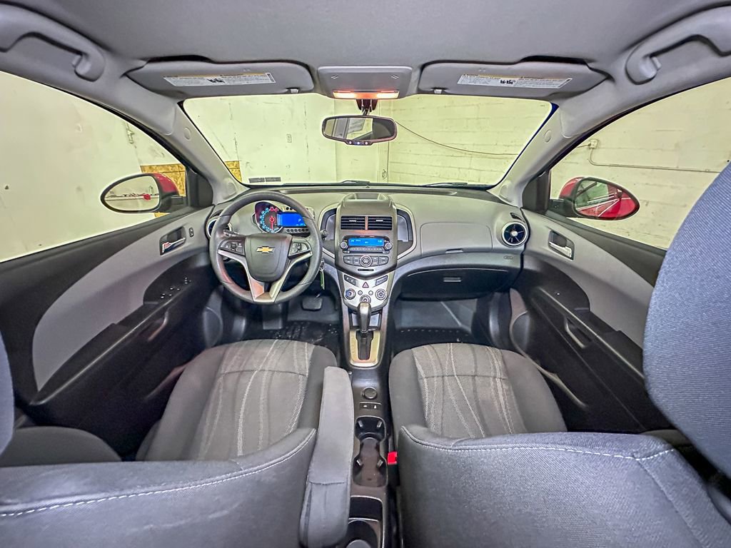 Used 2015 Chevrolet Sonic LT image 29