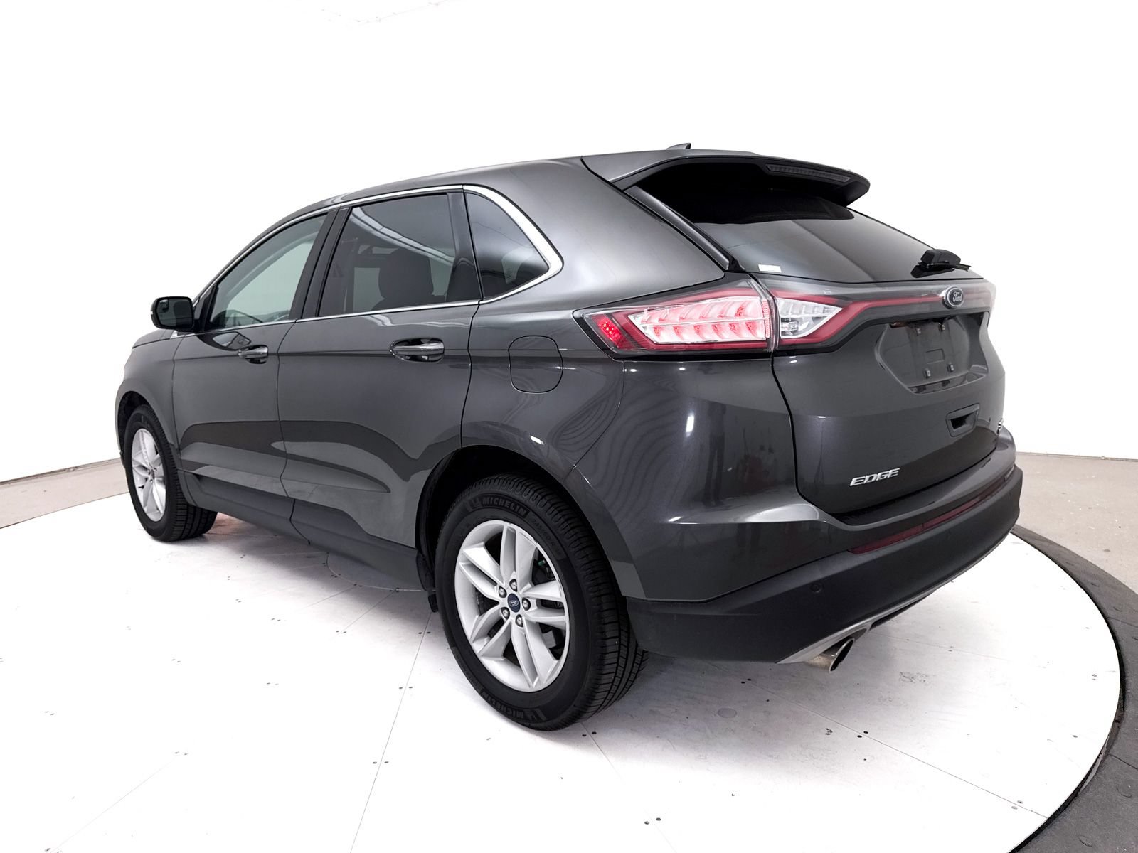 Used 2018 Ford Edge SEL AWD/4WD image 8