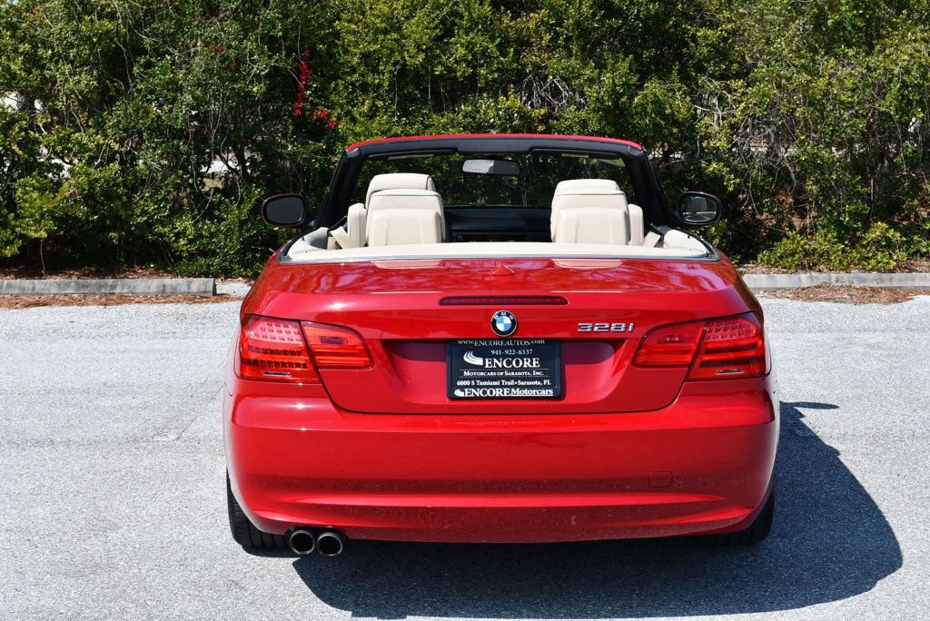 Used 2011 BMW 328i Convertible image 37