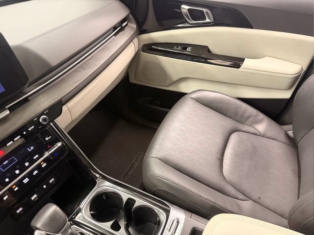 Used 2024 Kia Carnival SX FWD image 24