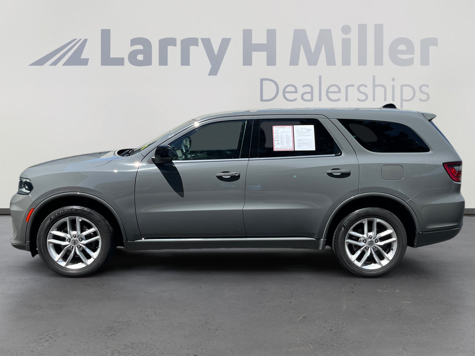 Used 2023 Dodge Durango GT AWD/4WD image 2