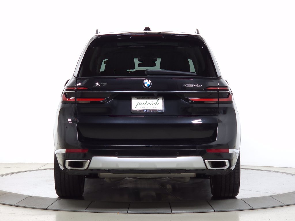 Used 2024 BMW X7 xDrive40i w/ Premium Package AWD/4WD image 7