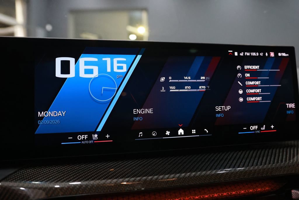 Used 2025 BMW M4 Coupe w/ Executive Package image 40