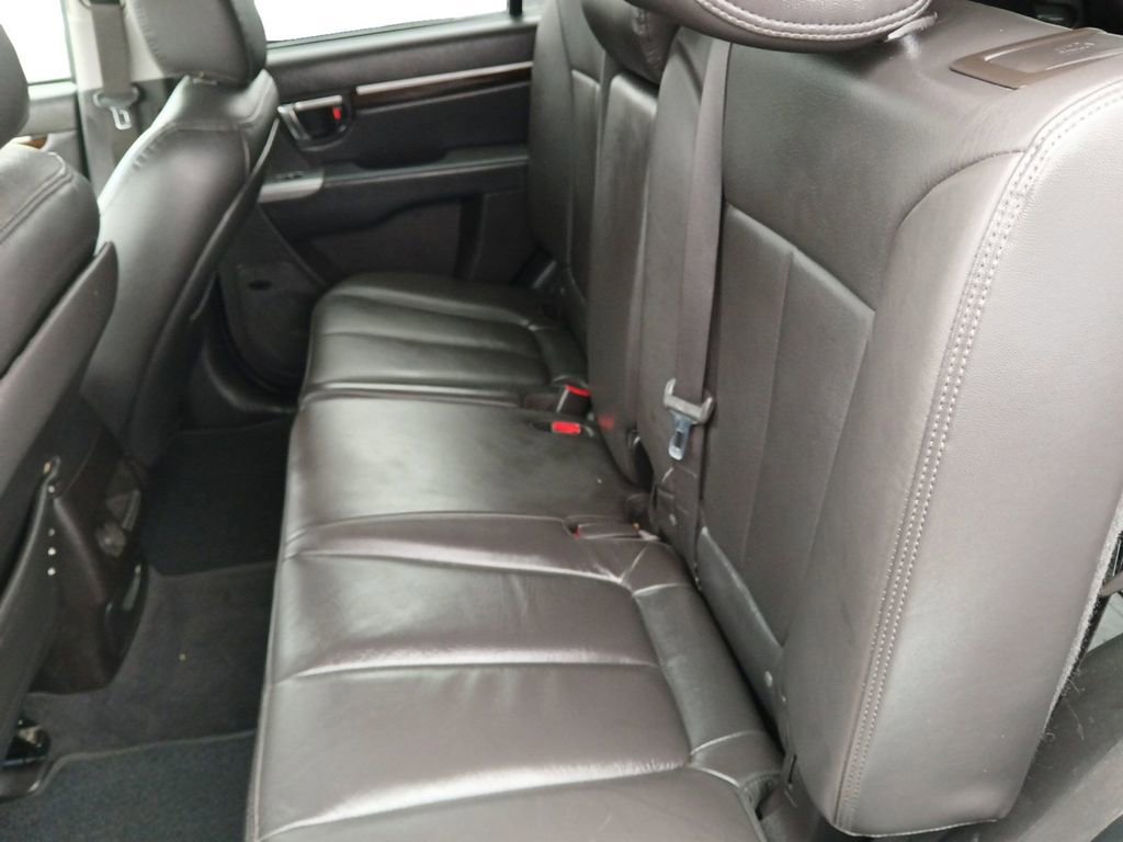 Used 2012 Hyundai Santa Fe Limited FWD image 13