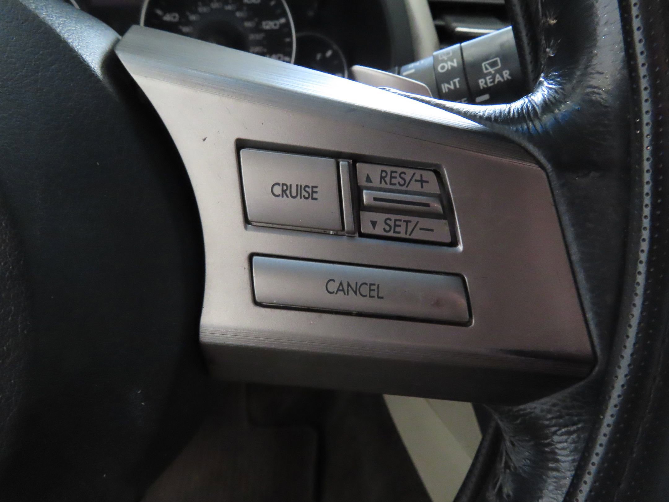 Used 2011 Subaru Outback 2.5i Premium AWD/4WD image 13