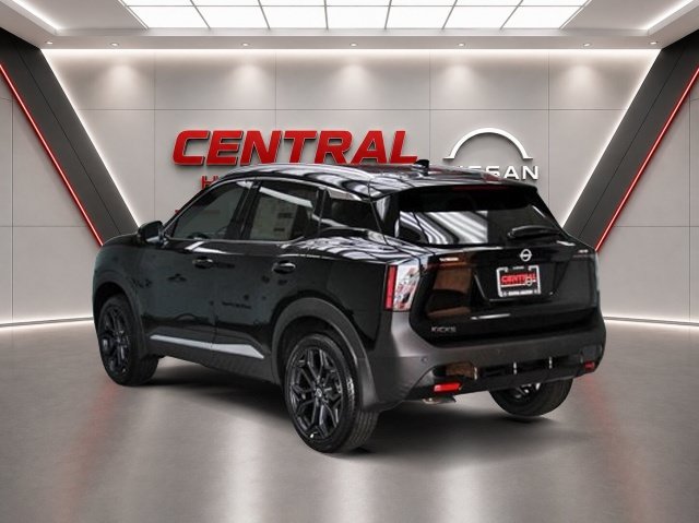 New 2027 Nissan Kicks SR w/ SR Premium Package FWD image 3