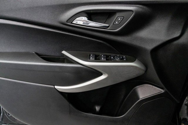 Used 2024 Chevrolet Trax LS image 19