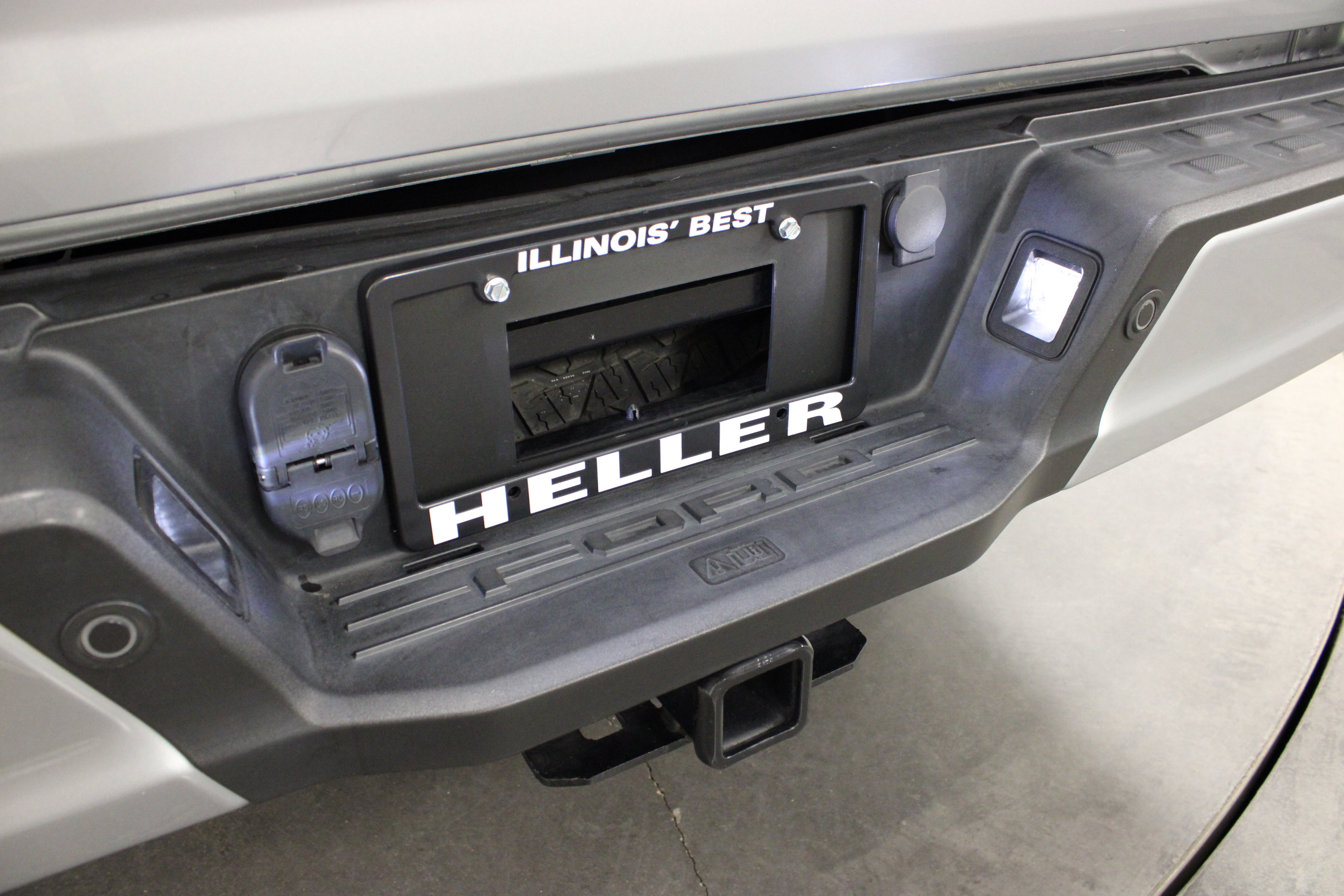 Used 2022 Ford F150 Lightning XLT AWD/4WD image 12