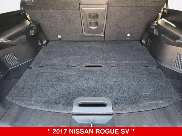 Used 2017 Nissan Rogue SV AWD/4WD image 30