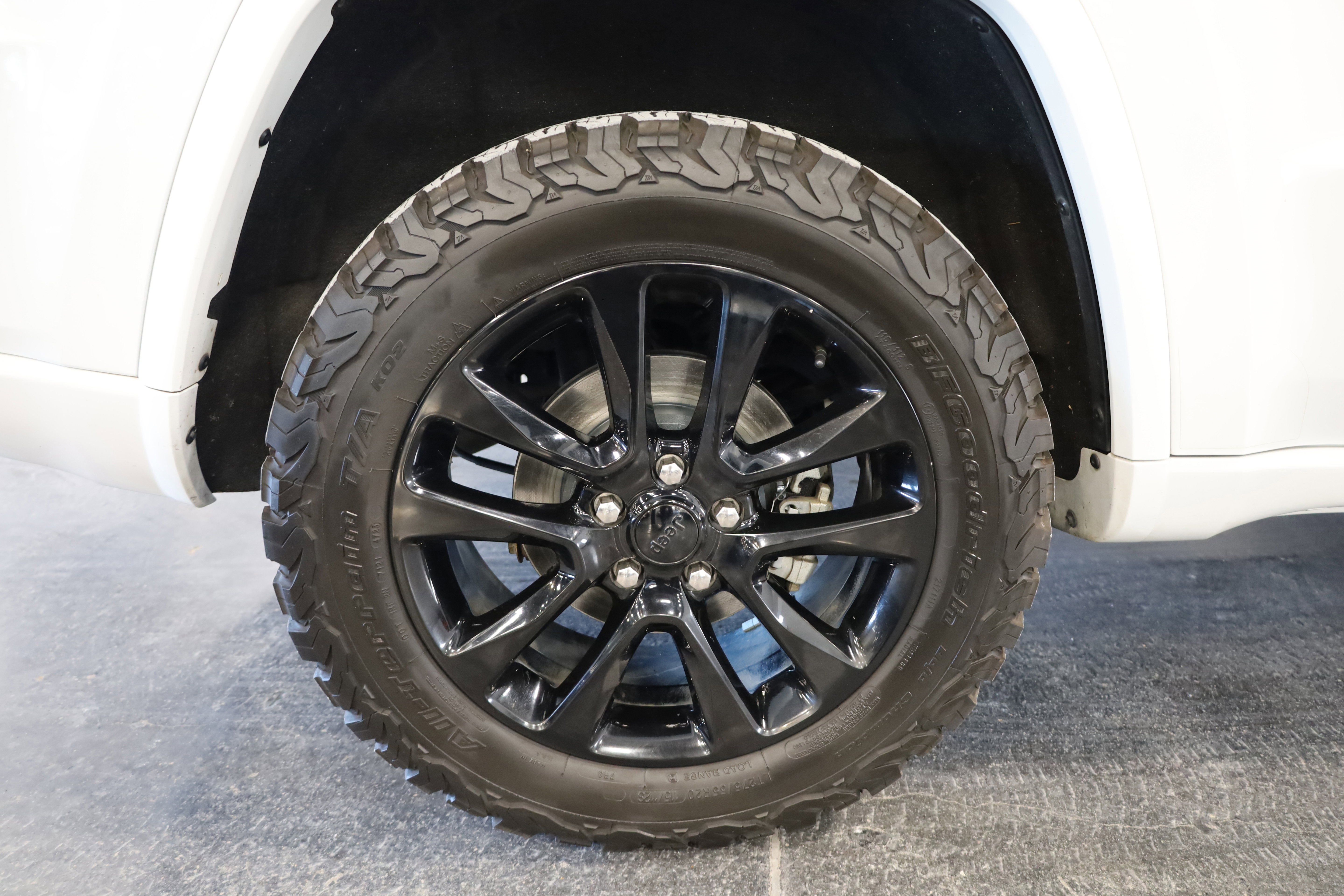 Used 2018 Jeep Grand Cherokee Altitude image 11